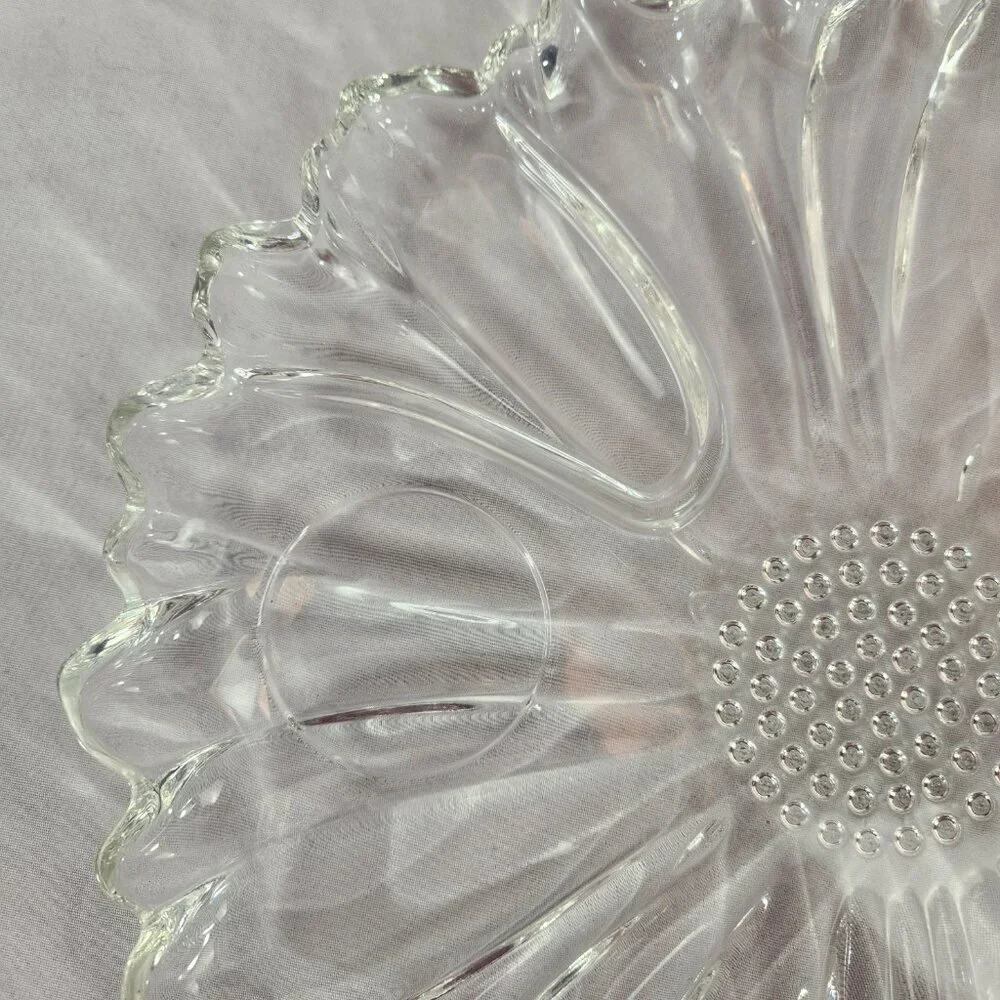 VTH Hazel Atlas Clear Sunflower Luncheon Plate 10 inch MCM 1950s no cup